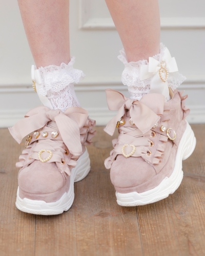 �y�\�񏤕i�z�r�W���[�x���g����X�j�[�J�[